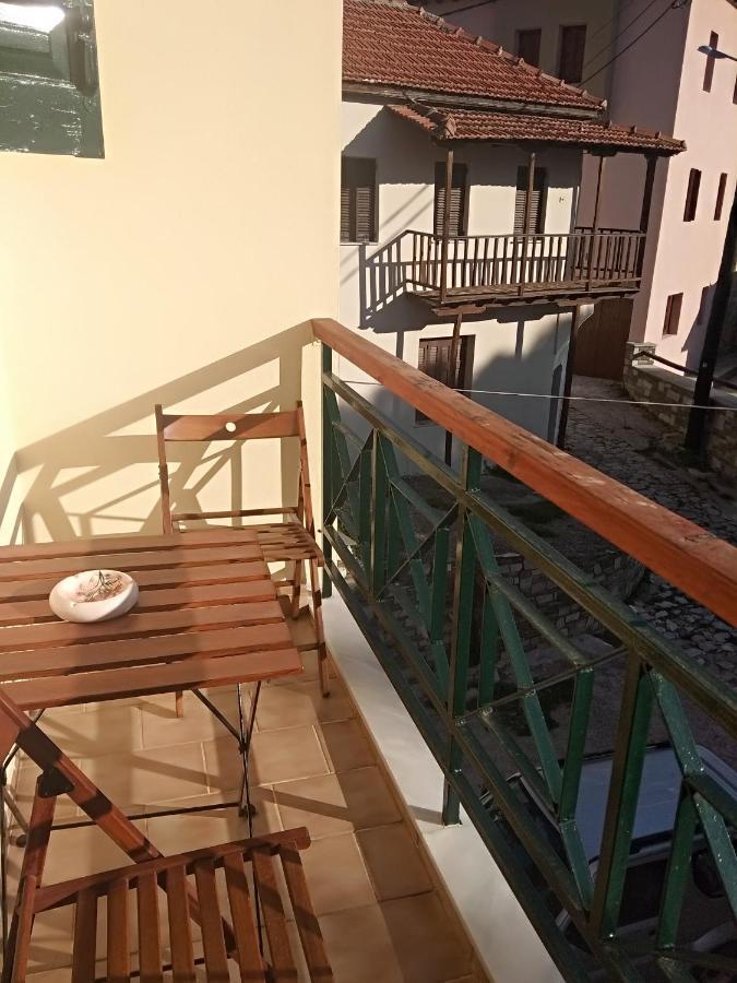 Karavos Hotel Portaria  Exterior photo